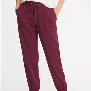 Mid rise joggers